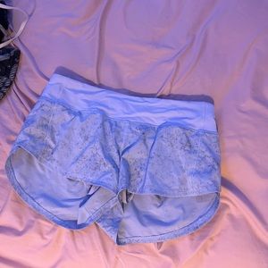 Lululemon speed up 2.5” shorts